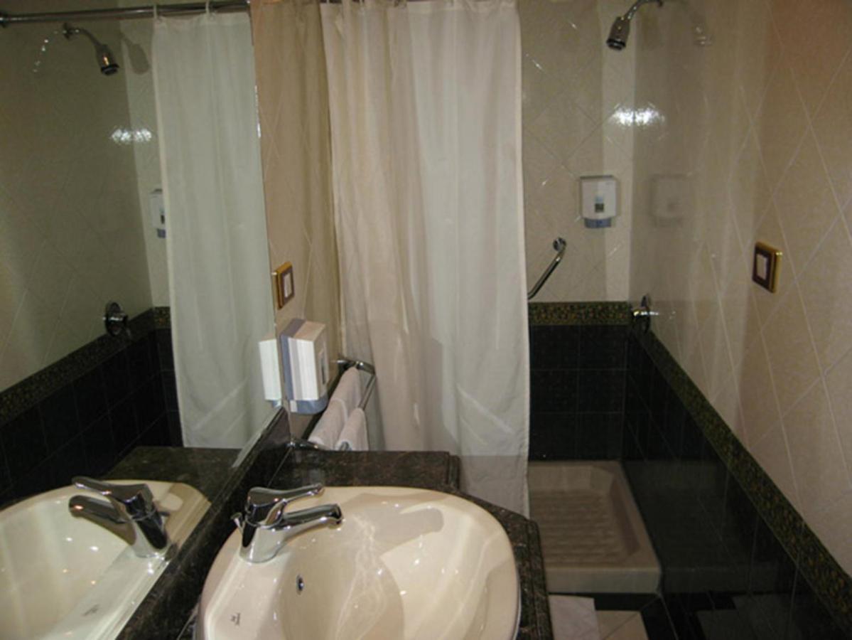 Philippe Luxor Hotel Ngoại thất bức ảnh